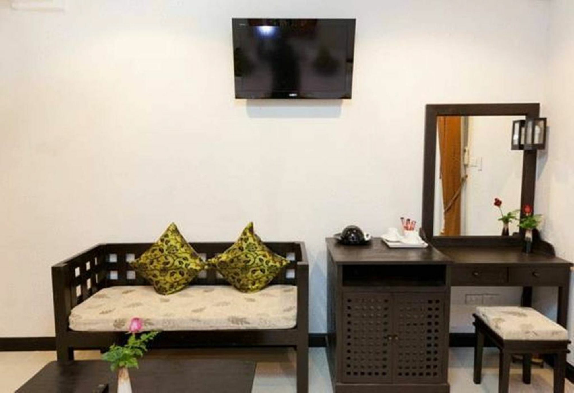 Hotel Spring@Tapae Chiang Mai Zewnętrze zdjęcie