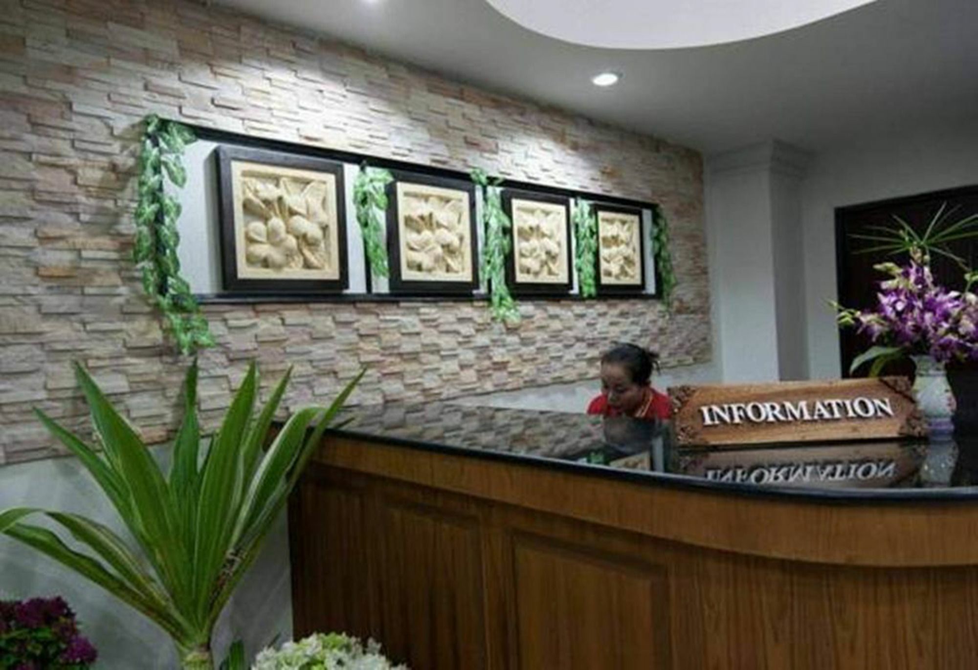Hotel Spring@Tapae Chiang Mai Zewnętrze zdjęcie