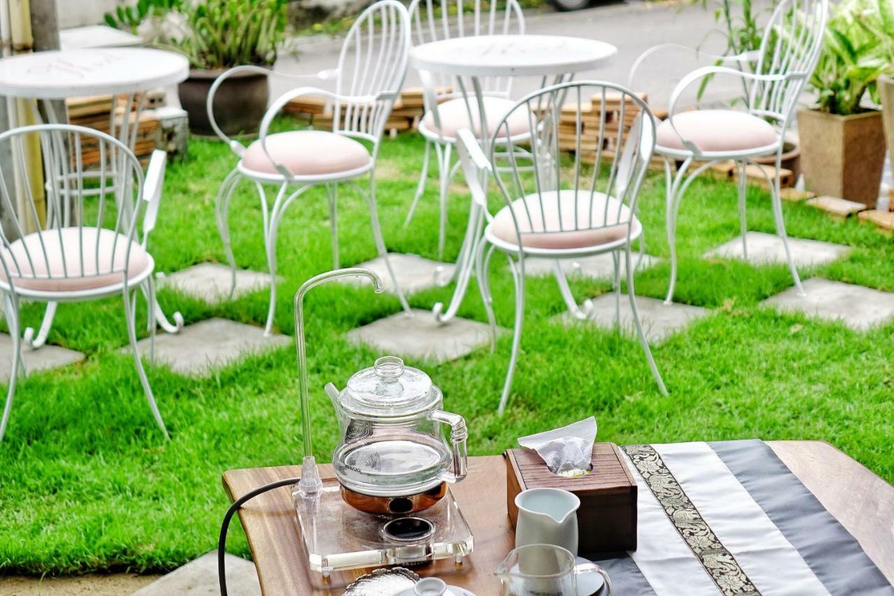 Hotel Spring@Tapae Chiang Mai Zewnętrze zdjęcie