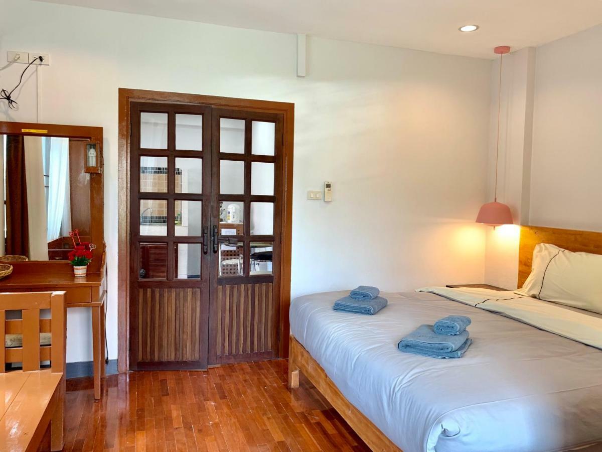 Hotel Spring@Tapae Chiang Mai Zewnętrze zdjęcie