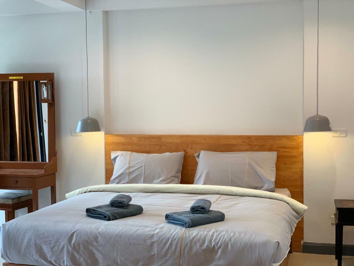 Hotel Spring@Tapae Chiang Mai Zewnętrze zdjęcie