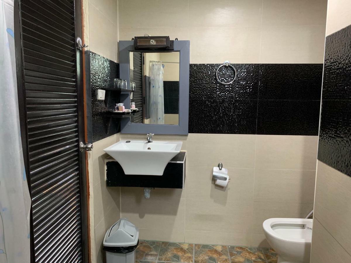 Hotel Spring@Tapae Chiang Mai Zewnętrze zdjęcie