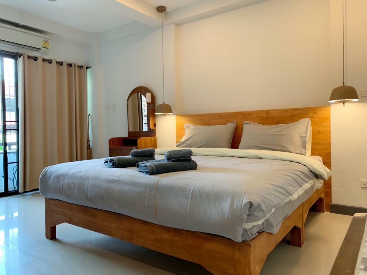 Hotel Spring@Tapae Chiang Mai Zewnętrze zdjęcie