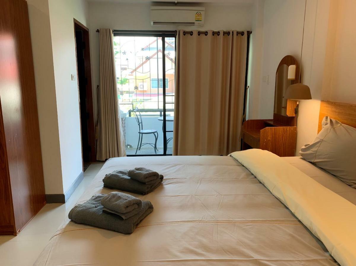 Hotel Spring@Tapae Chiang Mai Zewnętrze zdjęcie